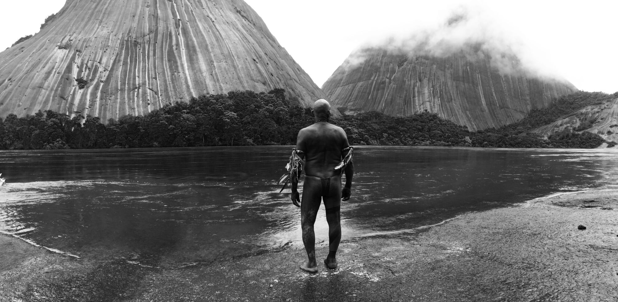 Xem Phim Cái Ôm của Xà Nhân (Embrace of the Serpent)