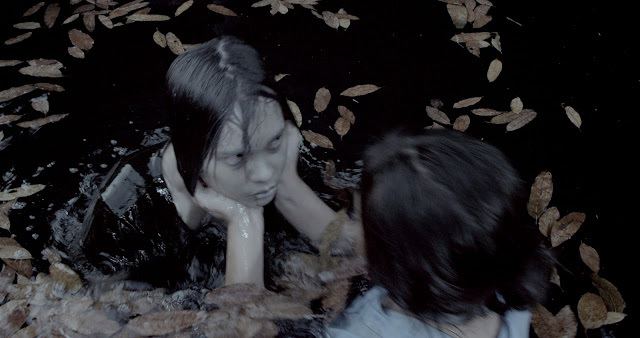 Xem Phim Ngủ với hồn ma (Exorcism: The Haunted Child)