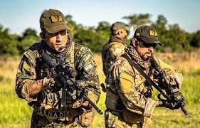 Banner Phim Trung Thành (Leal)