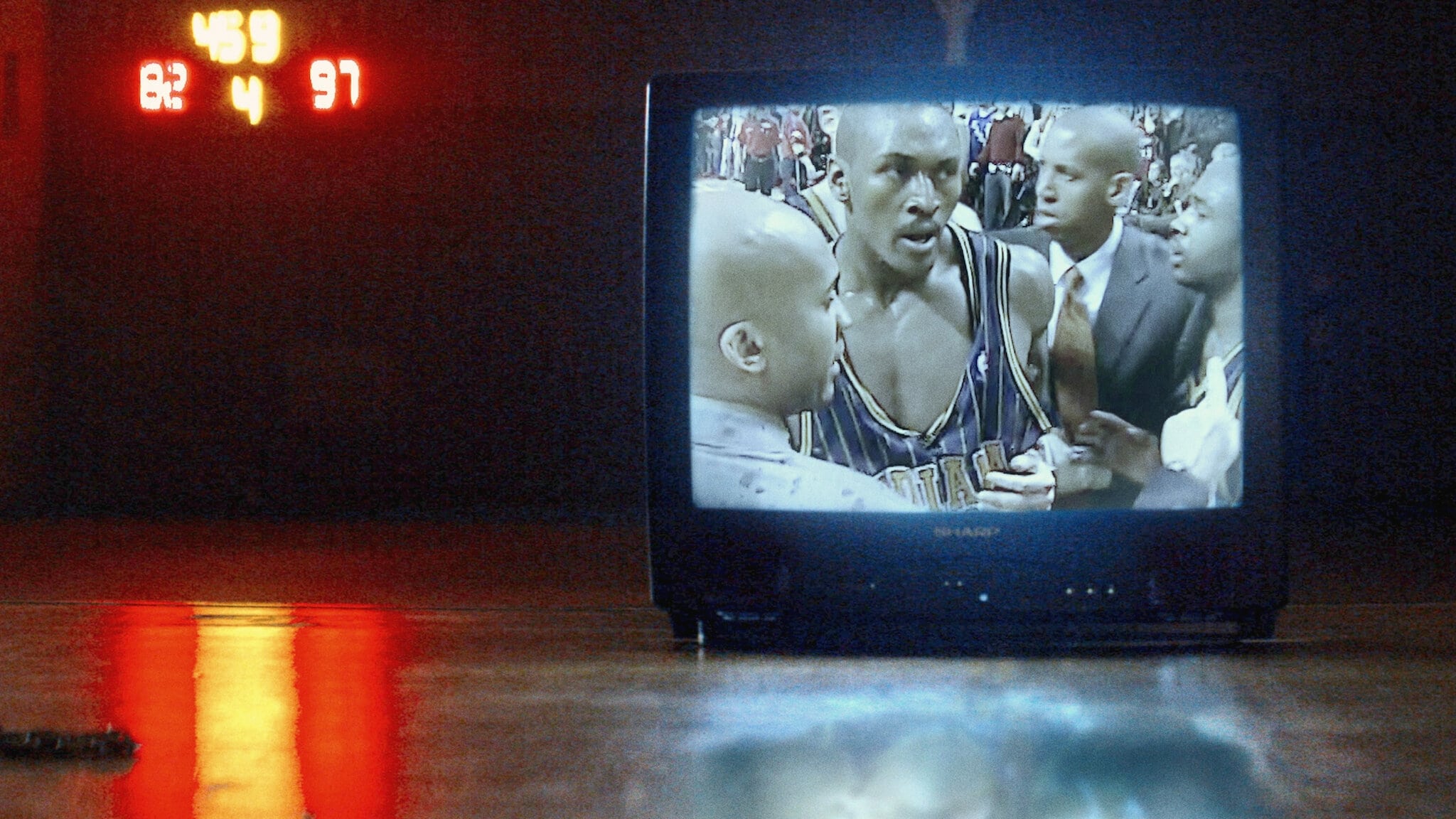 Poster Phim Bí mật giới thể thao: Ẩu đả NBA tại Palace (Untold: Malice at the Palace)
